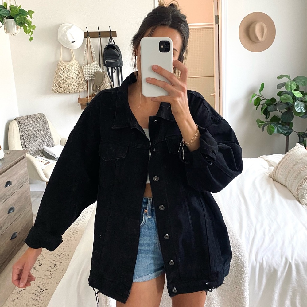 NWOT Oversized black denim jacket